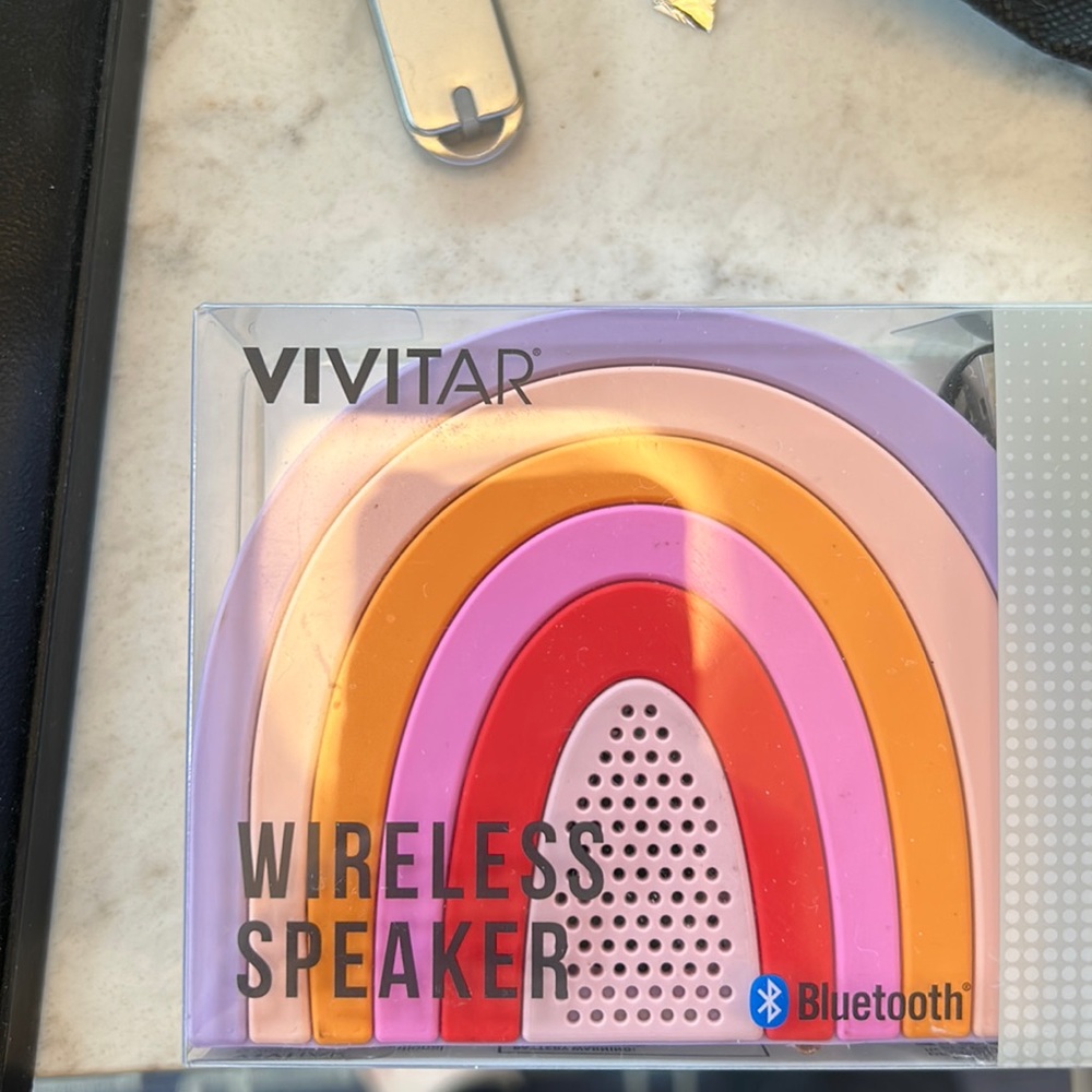 Vivtar wireless rainbow speaker